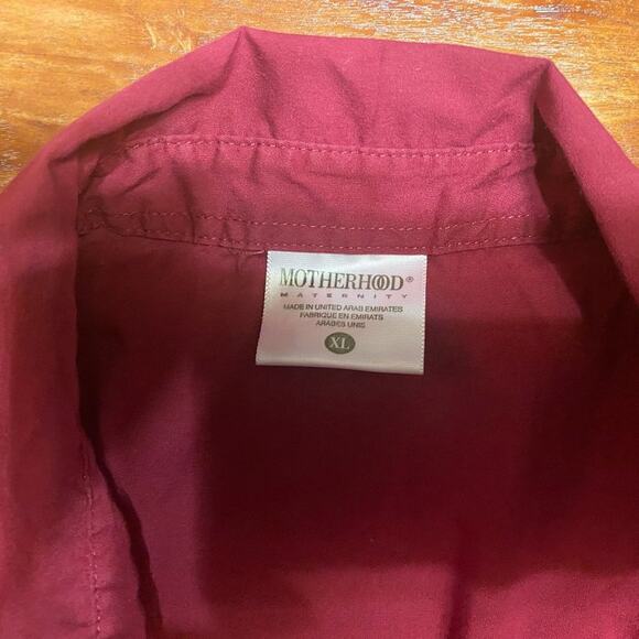 Motherhood Maternity Burgundy Button-Down Shirt Women’s XL Stretch Short Sleeve - Picture 4 of 4